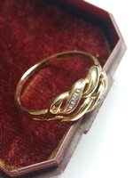 Jelzett 9 karátos brilliáns arany gyűrű