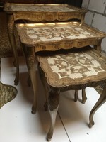 Antik firenzei barok 2 egymásba tolható asztal