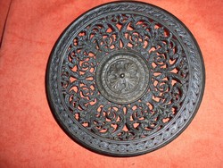 Áttört szélű öntött vas fali tányér 19.századi (Munkácsi?)