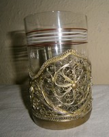 Filigrán díszítéssal pohártartó eredeti pohárral  