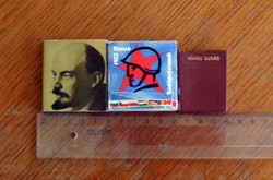 Szocialista minikönyv-relikviák