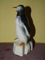 Porcelán pingvin.