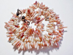 Rózsaszín korall nyaklánc kapocs nélküli