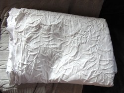 Álomszép hatalmas fehér ágytakaró 