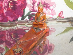 Buddha szobros  füstölőtartó. 