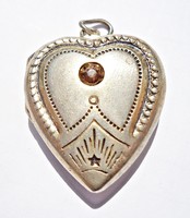 Orosz ezüst köves szív alakú fényképtartó medál