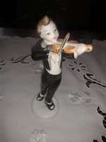 Hollóházi hegedűs fiú