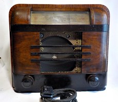 Antik Orion 933 fa dobozos asztali rádió 