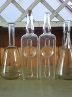 4 darab különleges boros ill. pálinkás üvegek