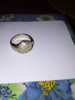 Ezüst gyűrű, szív alakú, sok kis swarovski kővel, 5,13 gr.
