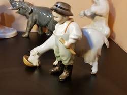 Zsolnay pásztorfiú kecskével /2/ , nagyméretű antik porcelán figura
