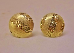Gyönyörű antik button aranyfülbevaló 12mm