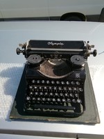 Régi Olimpia táskaírógép,írógép