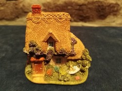 Miniatűr házikó a Lilliput Lane sorozatból