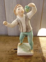 Nagyon ritka, Bodrogkeresztúr-ikerámia szőlőevő fiú figura