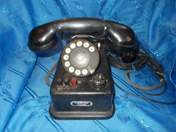 Antik vonalváltós magyar tárcsás telefon