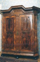 Mária Terézia kori szekrény 