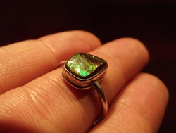 Ammolit opál köves ezüst gyűrű