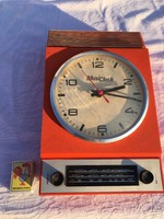 NDK Retro falióra óra és rádió Musi Clock 