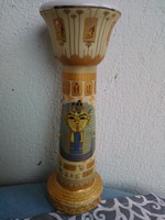 Egyiptomi fáraós porcelán váza
