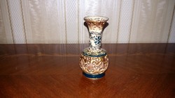 Zsolnay antik mini váza,alul dupla falú áttöréssel 