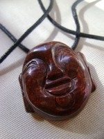 . CSODASZÉP SPINELL BUDDHA MEDÁL FONOTT MASSZÍV SZINORON , TOP AAA