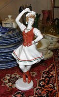 Népviseletes Táncoló Lány  Régebbi Hollóházi  Porcelán Figura