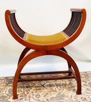 Csinos antik etruszk szék
