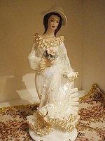 Nagyméretű Alba Julia porcelán szobor, figura jelzett számozott  28 cm magas