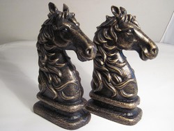 2 db öntöttvas ló fej-szobor
