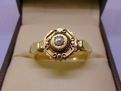 Különleges antik gyöngyös 14kt aranygyűrű 