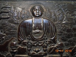 Antik,meditáló Buddhával,pagodás tájjal,bambusszal,FOREIGN jelzés,japán dombor ezüstözött fém doboz