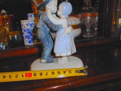 Antik német porcelán kis kéményseprő és lányka páros  figura