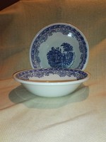 Spectacular, Italian porcelain bowl with garnish.... Faience