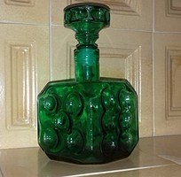 Dobókocka alakú zöld üveg palack butélia