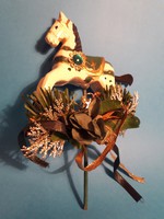 Kézzel festett fa lovacska karácsonyfa dísz asztal dísz 13 cm x 10 cm csak zcsilla részére