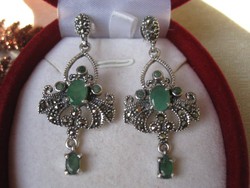 Markazit, smaragd köves chandelier ezüst fülbevaló - 925