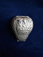 Ezüst eper formájú szelence 925-ös 
