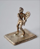 Ezüst teniszező miniatűr magyar ezüstjellel eredeti patinás színben 900‰