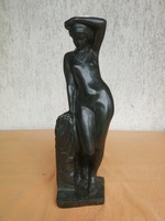 Medgyessy Ferenc  Támaszkodó bronz szobor