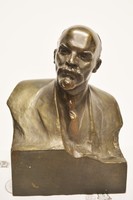 Lenin mellszobor