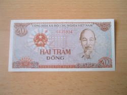 VIETNAM 200 DONG 1987 #