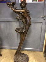 Nagy nős bronzszobor
