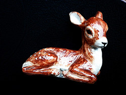 Gyönyörű Izsépy pihenő őzgida,  őzike