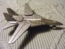 Retro játék fém vadászrepülőgép