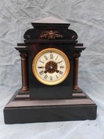 Márvány kandalló óra.Samuel Marti Párizs 1900.A 19.század egyik legjobb órásától.