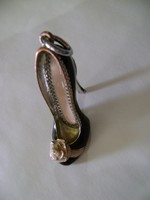 Ezüst vagy  ezüsthatású? női platformos magas sarkú cipő 25 gramm medál 