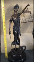 Bronz justitia