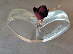 Szív alakú 3 az 1-ben dísztárgy, orchidea váza, írószertartó