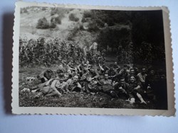 II. világháborús katonai fotó /lábmosás/